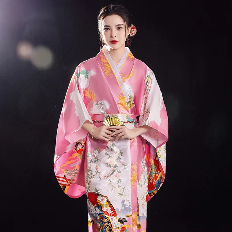 Kimono Traditionnel rose et blanc