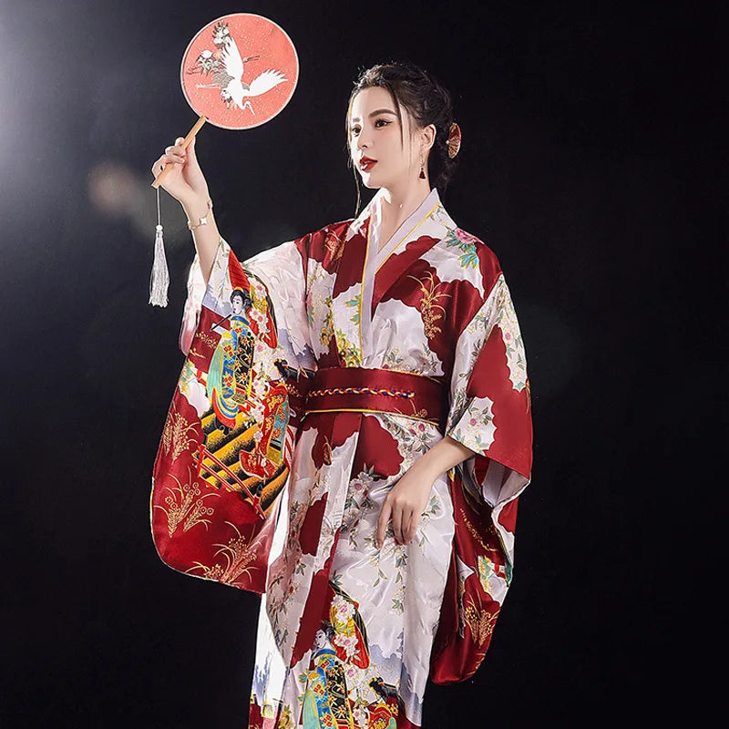 Kimono Traditionnel rouge et blanc